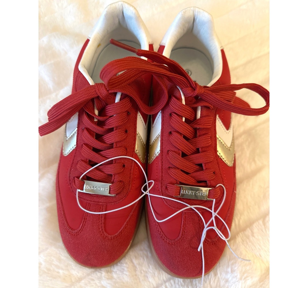 Never Worn Lucky Step Womens Red Gold Retro Gum Sole Style Sneakers Size 8m